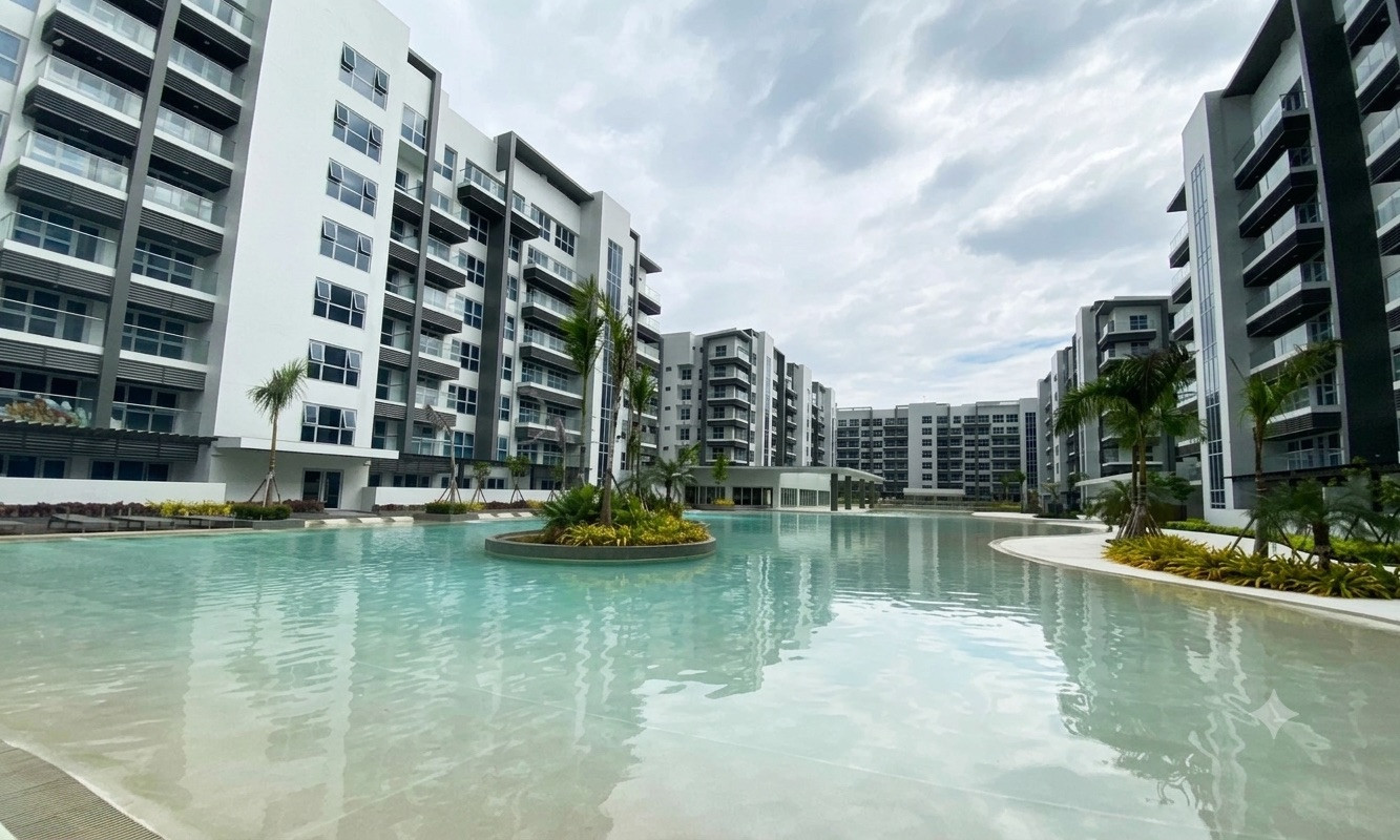 Bayshore Residential Resort 1 Condo For Sale | 3BR | 126 sqm | Westside City Pasay | Price Reduced to ₱26.5M