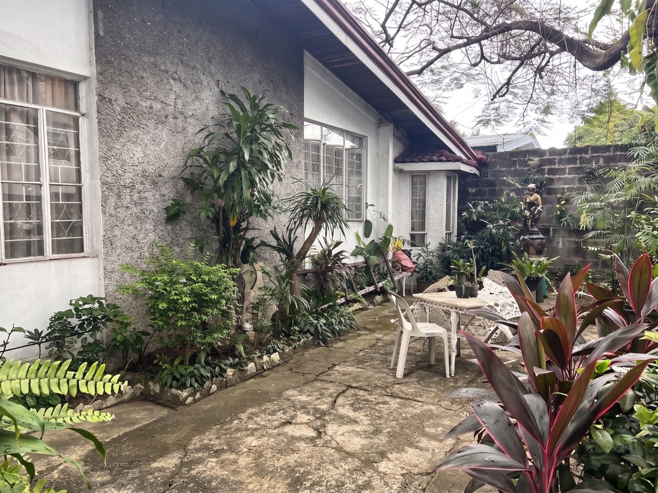 400 SQM House & Lot in Project 8, Quezon City — ₱32M